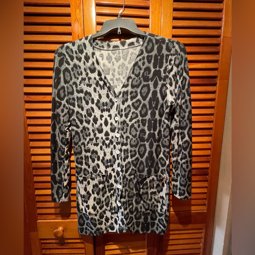 No brand medium size large white buttoned animal print sweater.